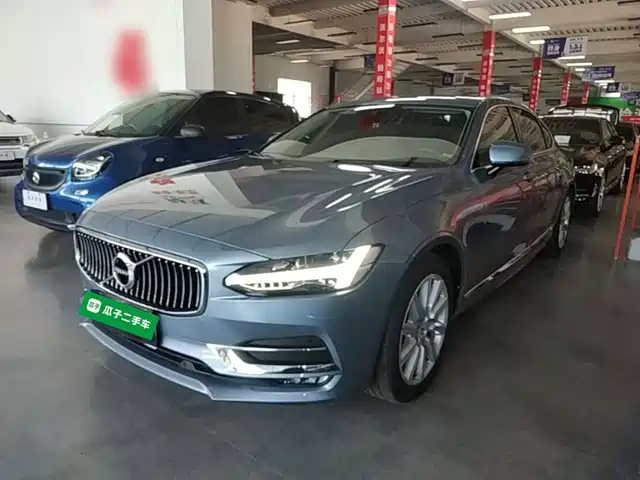 Volvo Volvo S90 2020 T5 Momentum Luxury Edition
