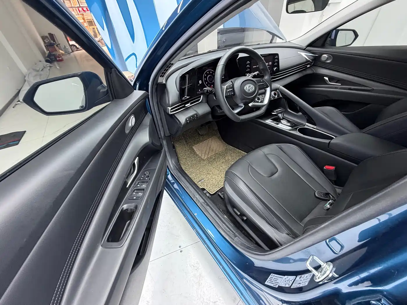 Hyundai Elantra 2021 1.5L CVT GLX Elite Edition фото 11