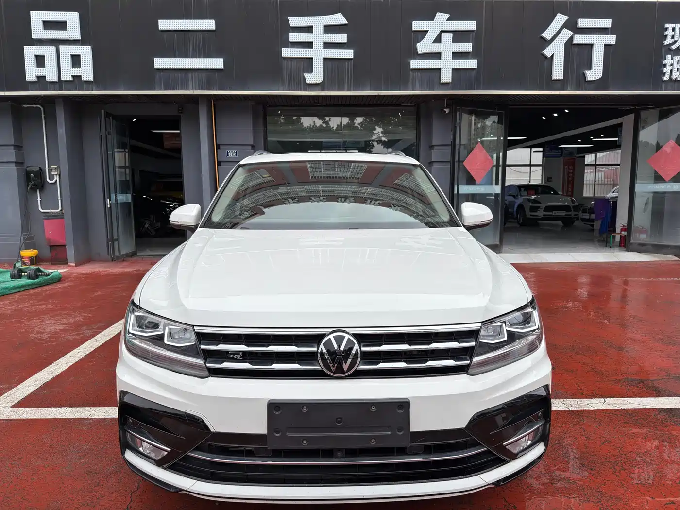 Volkswagen Tiguan L 2021 330TSI Automatic 2WD R-Line Premium