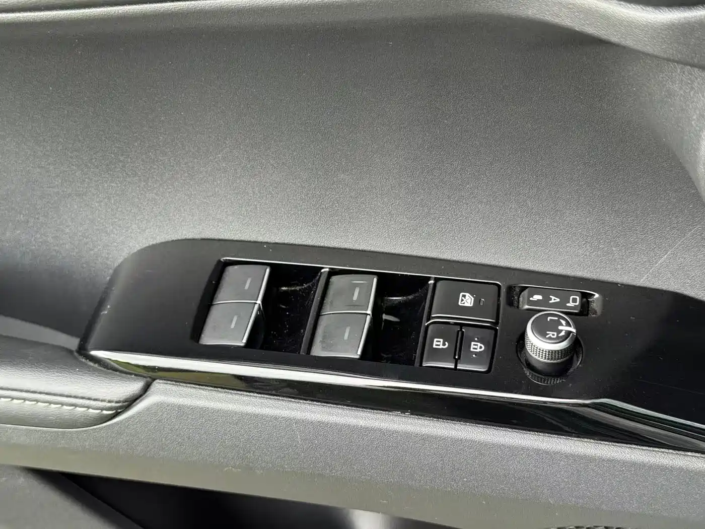 Toyota Camry 2025 2026 2.0S Sport Edition