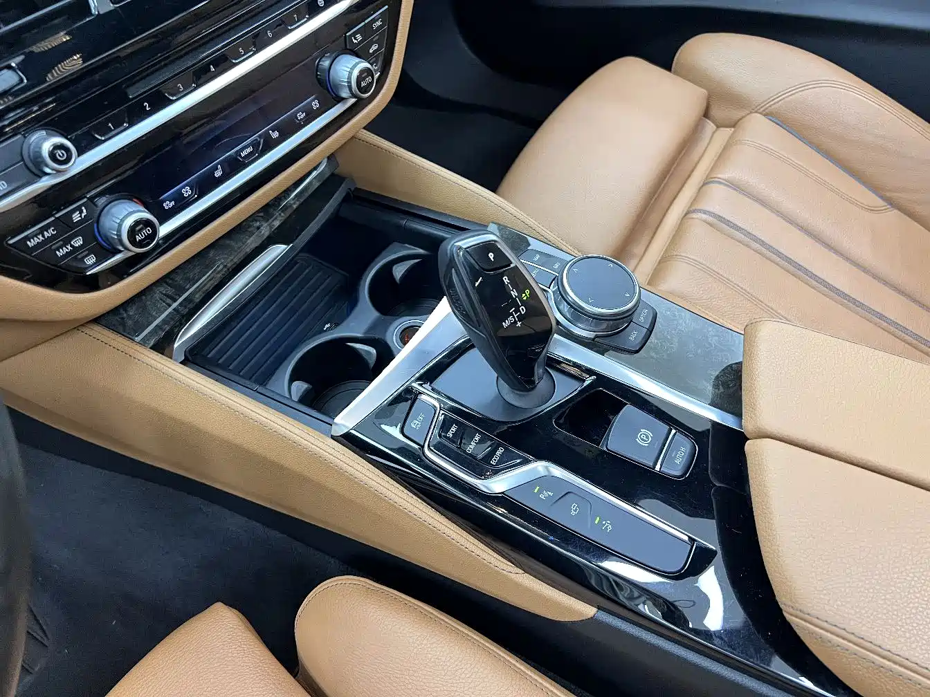BMW 6 Series GT 2018 630i M Sport Package фото 23