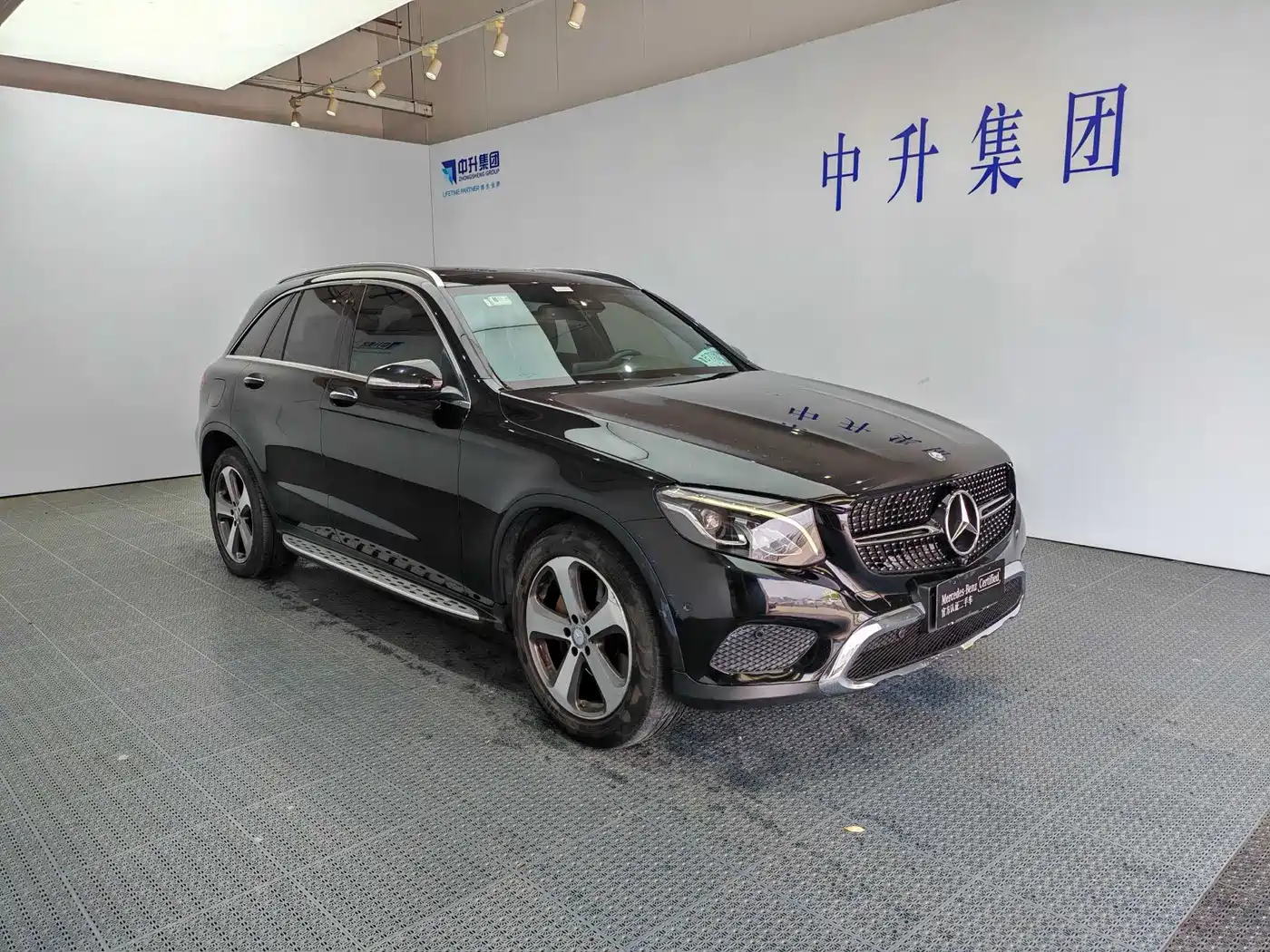 Mercedes-Benz GLC 2016 GLC 260 4MATIC Luxury фото 3