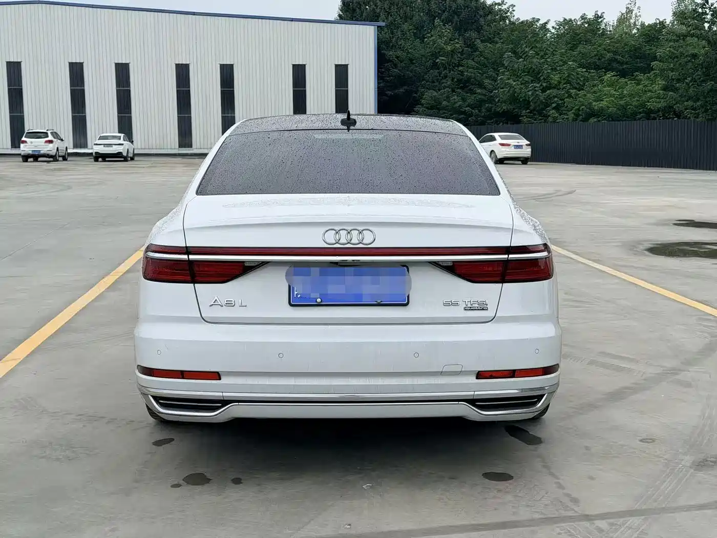 Фото 8 - Audi A8