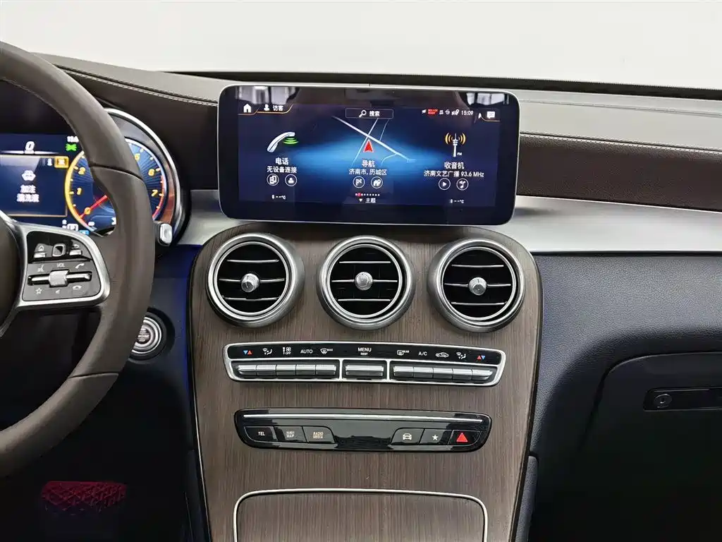 Mercedes-Benz GLC 2021 GLC 300 L 4MATIC Sporty фото 12