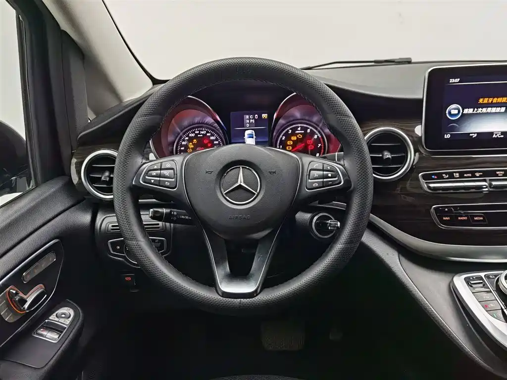 Mercedes-Benz V-Class 2018 V 260 Navigator Edition China VI фото 11