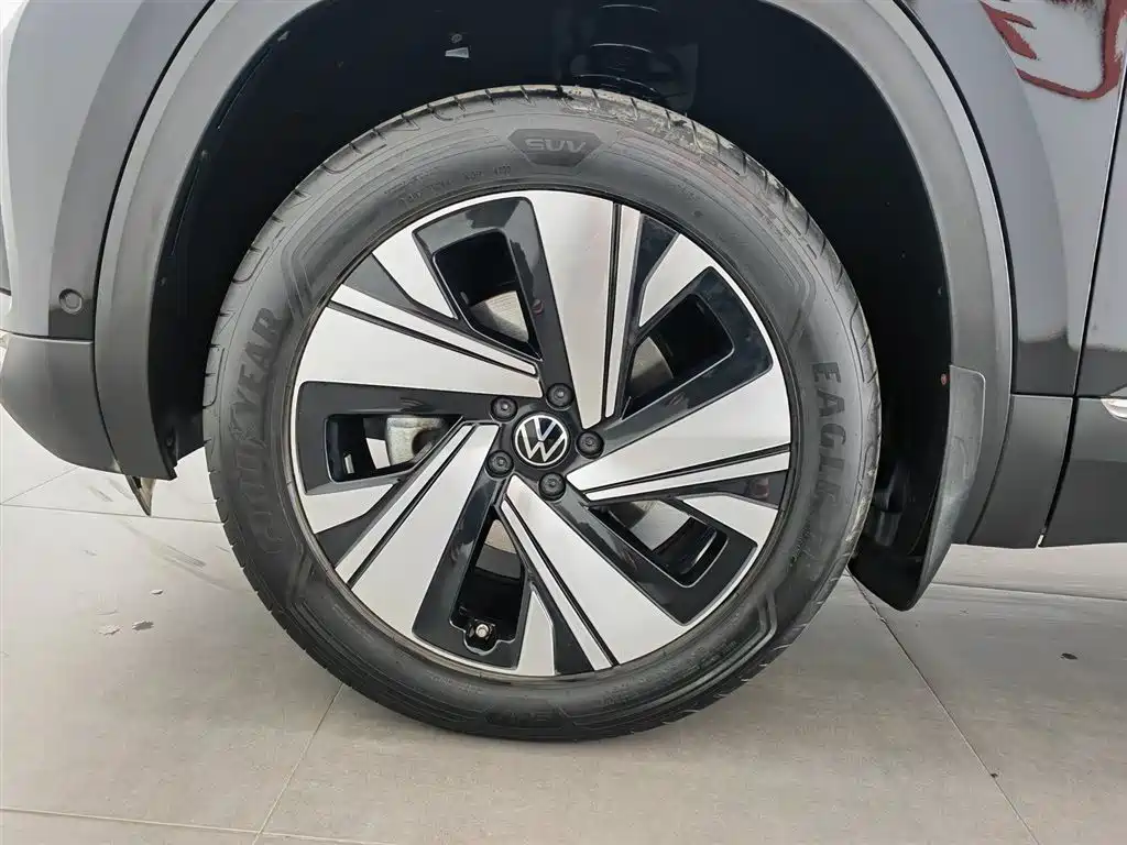 Volkswagen Teramont 2023 380TSI AWD Premium Luxury Edition фото 17
