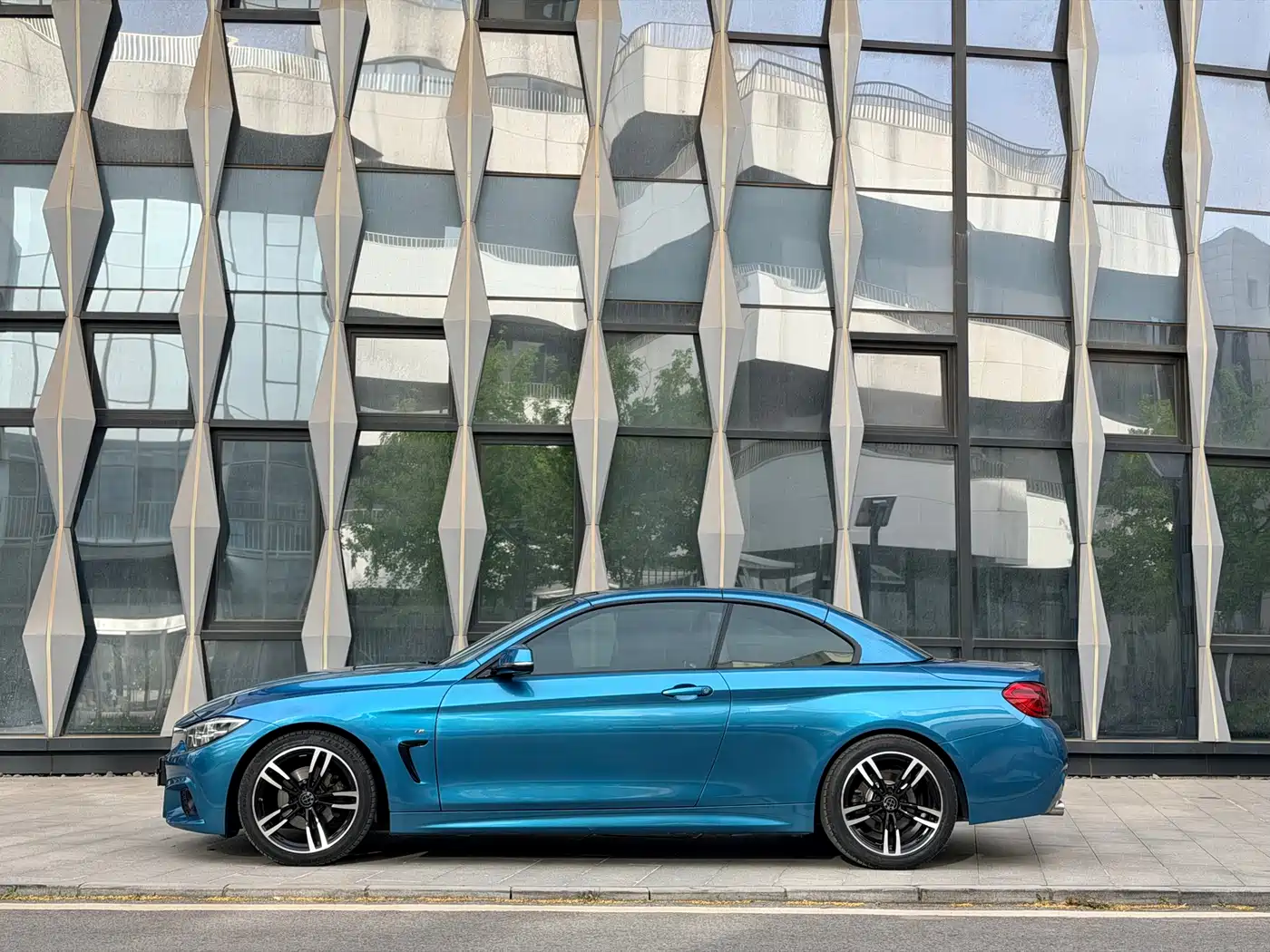 BMW 4 Series 2017 425i Convertible M Sport Package фото 4