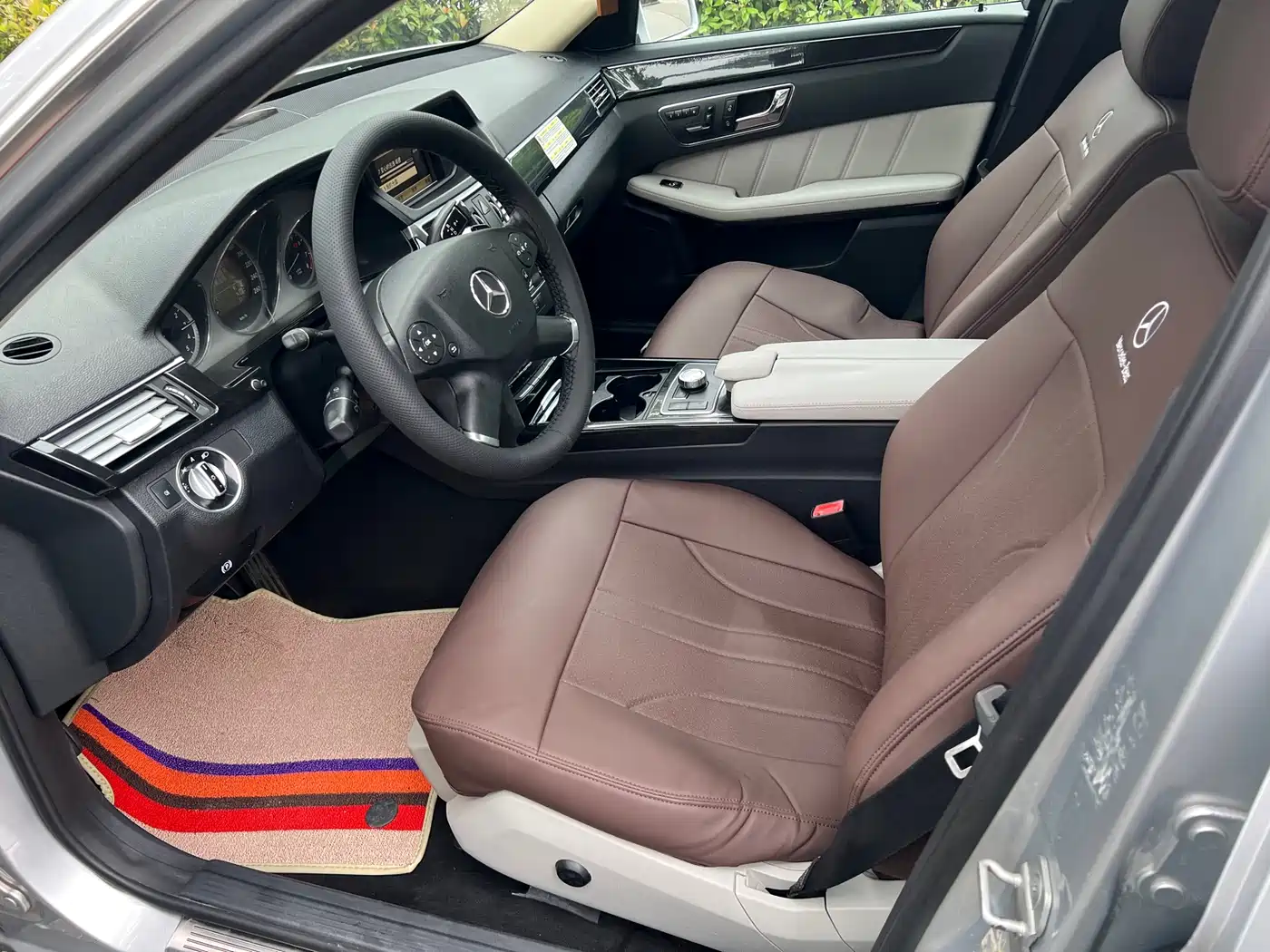 Mercedes-Benz E-Class 2011 E 300 L Fashion Premium фото 9