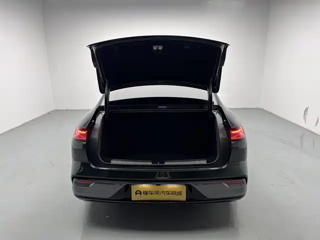 Geely Galaxy Galaxy Xingyao 8 2025 2025 Model 130km EM-i Flagship Edition