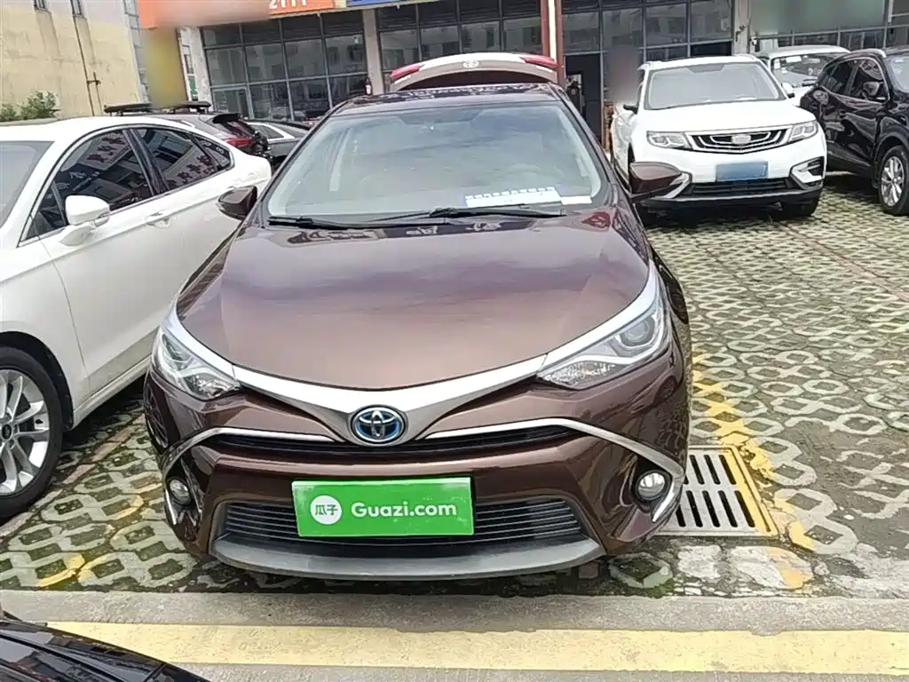Toyota Levin 2016 Hybrid 1.8H GS E-CVT Elite Sunroof фото 3