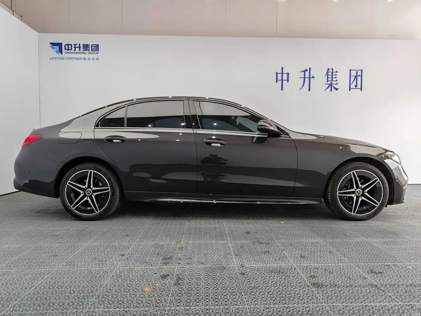 Mercedes-Benz C-Class 2023 C 260 L Night Edition Sport фото 7