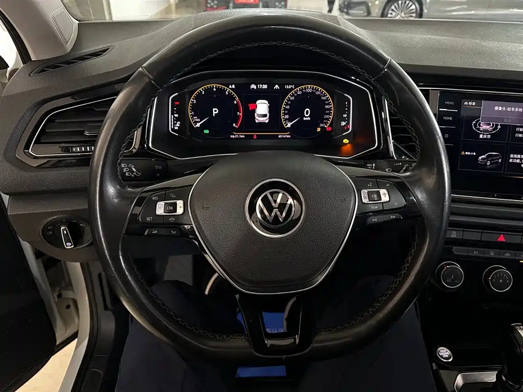 Volkswagen T-ROC 2020 280TSI DSG 2WD Comfort фото 8