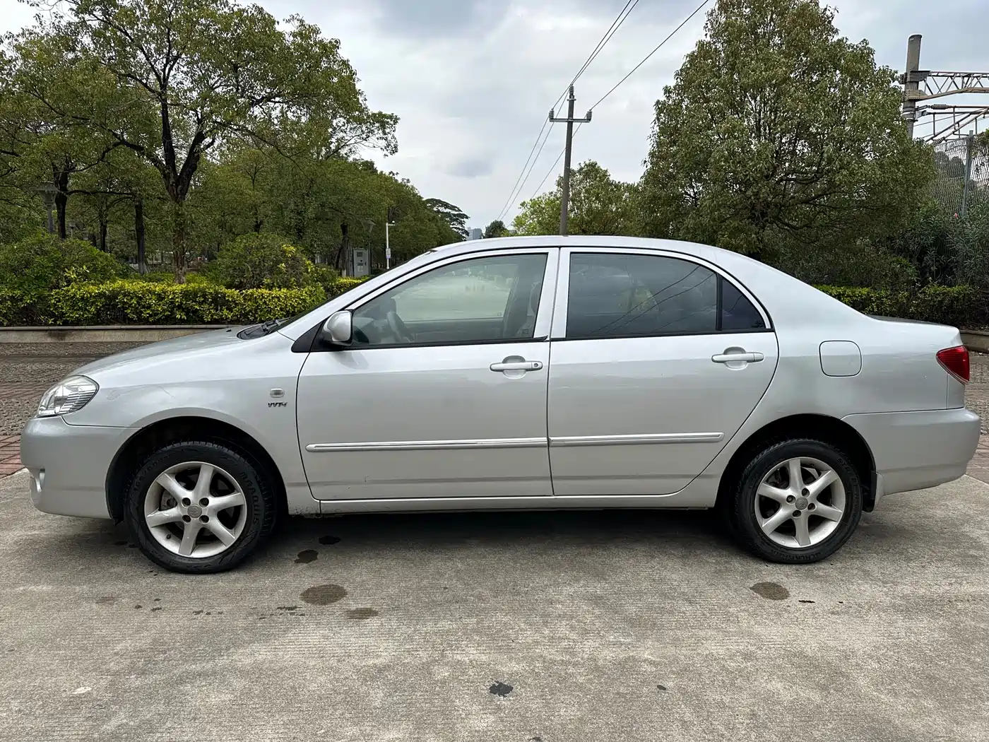 Toyota Corolla 2011 1.6L Automatic Classic Edition фото 10