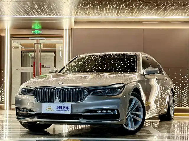 BMW 7 SERIES