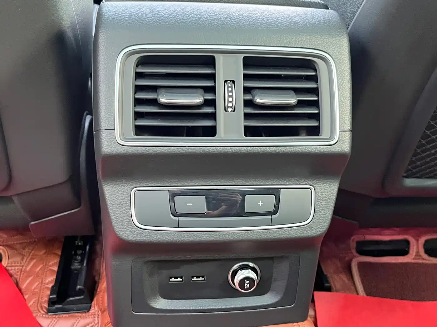 Audi Q5L 2022 40T Luxury Dynamic фото 25