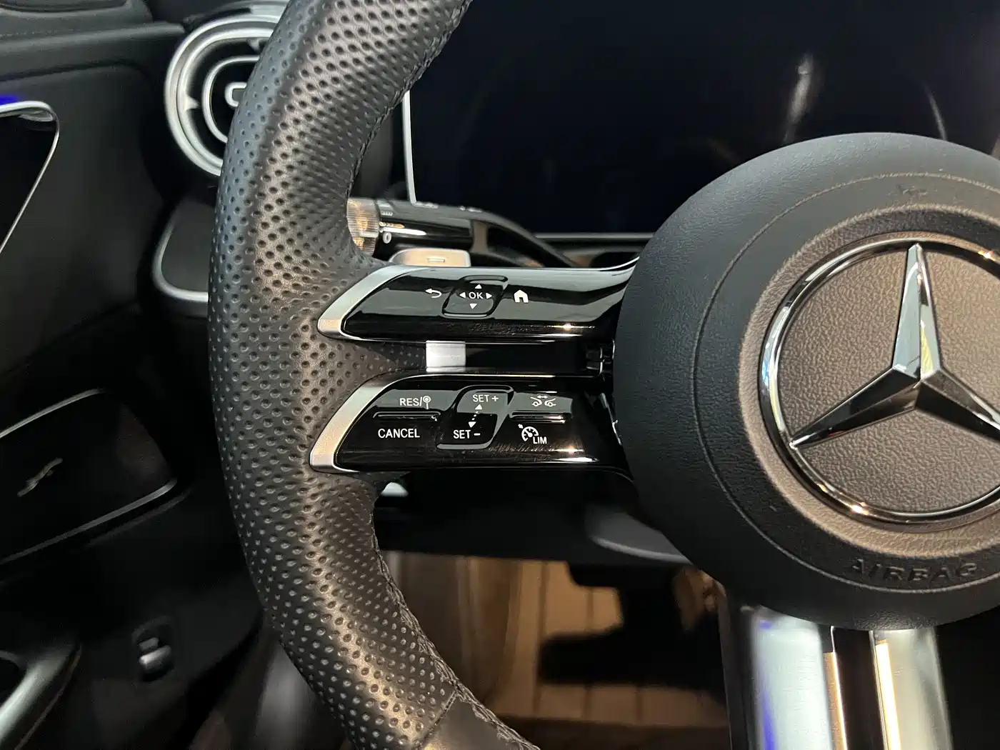 Mercedes-Benz C-Class 2024 C 260 L Sport фото 28
