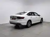 صورة 2 - Volkswagen Lavida