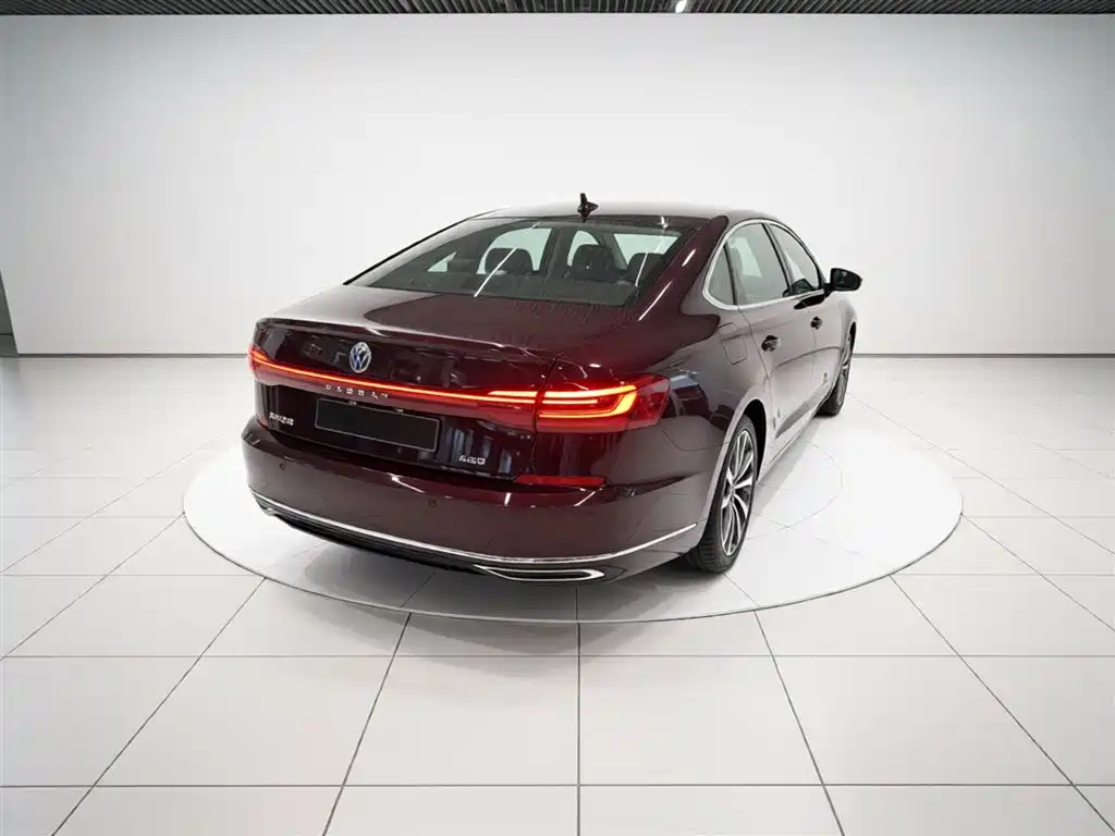Volkswagen Passat New Energy 2022 430PHEV Hybrid Elite Edition фото 5