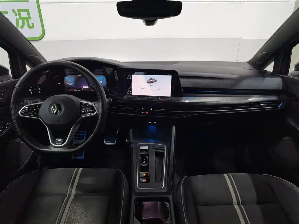 Volkswagen Golf 2021 280TSI DSG R-Line фото 5
