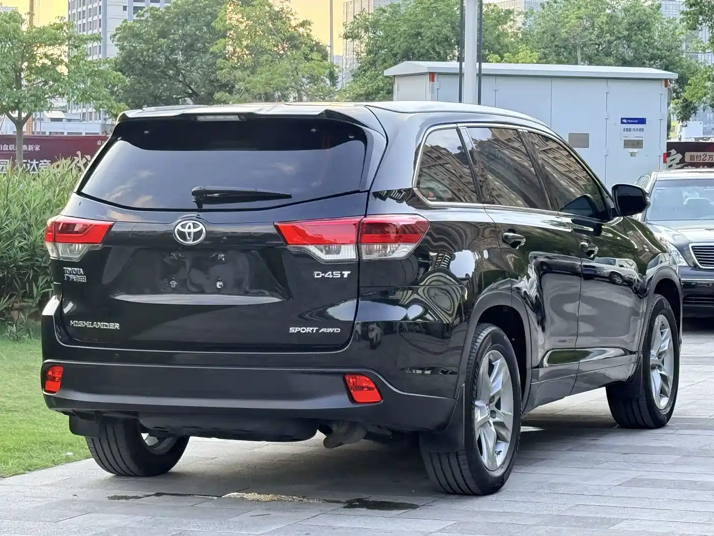Toyota Highlander 2018 2.0T 4WD Premium 7-seater (China V) фото 3