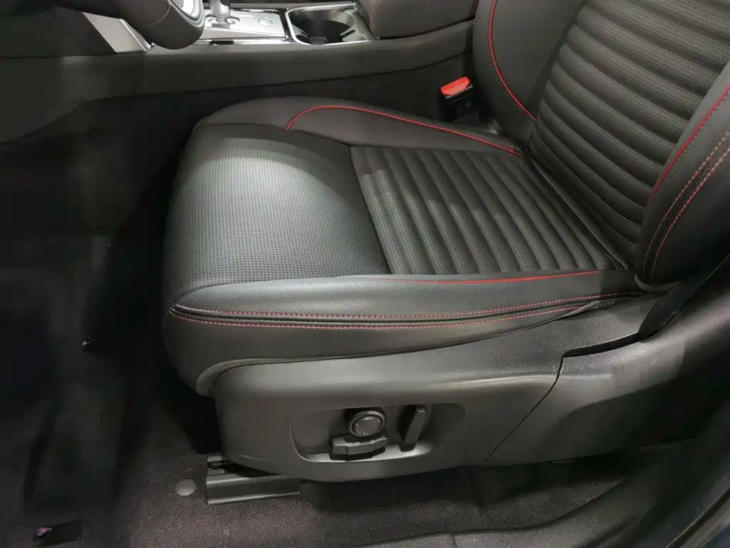 Land Rover Discovery Sport 2021 249PS R-Dynamic SE Performance Technology Edition 5-seater фото 20