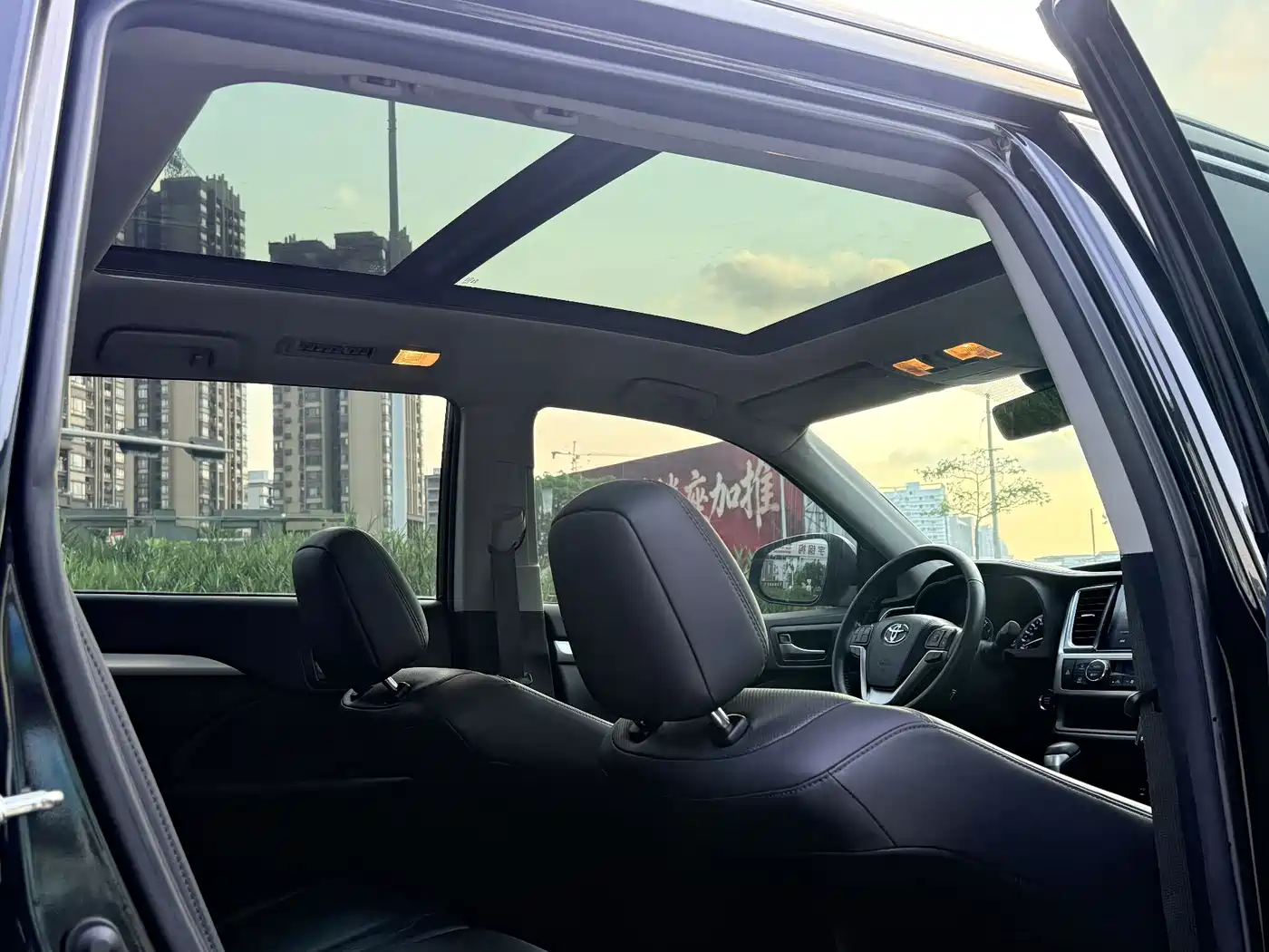 Toyota Highlander 2018 2.0T 4WD Premium 7-seater (China V) фото 17