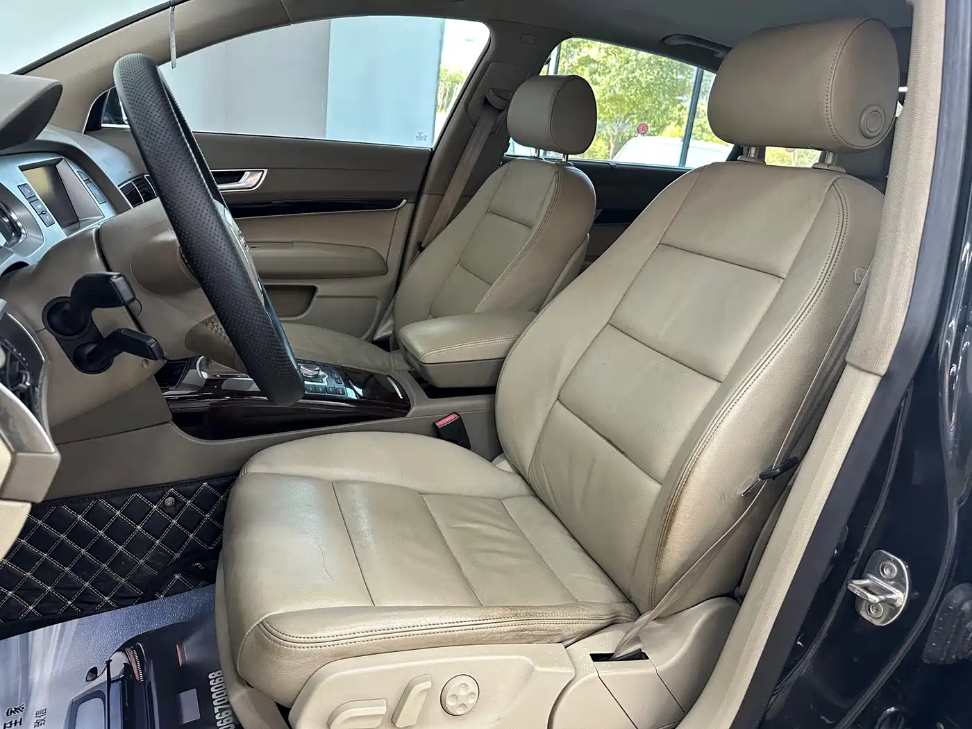 Photo 15 - Audi A6L