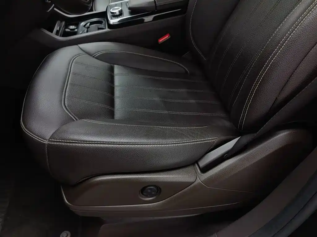 Mercedes-Benz GLE 2019 GLE 400 4MATIC Collector's Edition (Special Configuration) фото 20