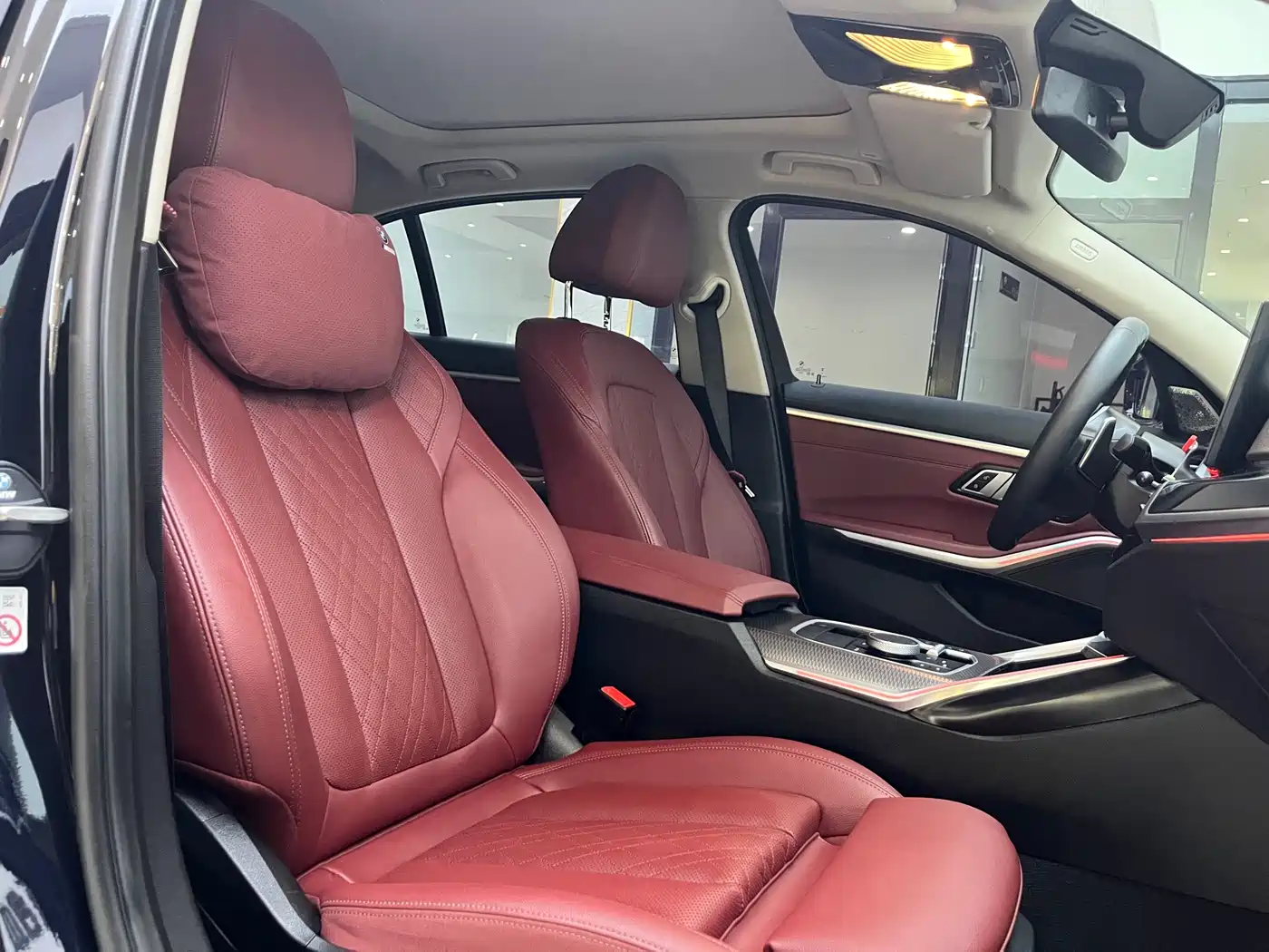 BMW 3 Series 2024 325Li M Sport Shadowline Package фото 14