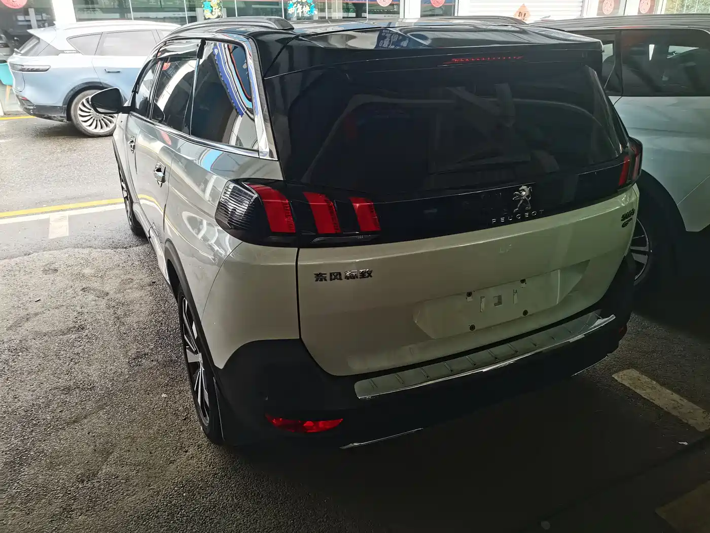 Peugeot 5008 2017 380THP 7-Seater Luxury GT Edition фото 9