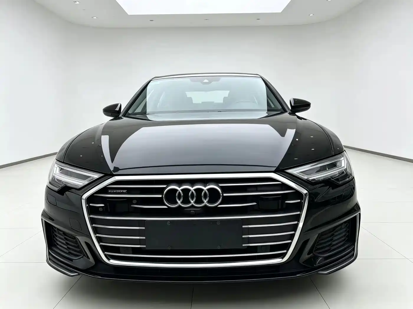 Audi A6L 2020 55 TFSI quattro Exclusive Dynamic фото 2