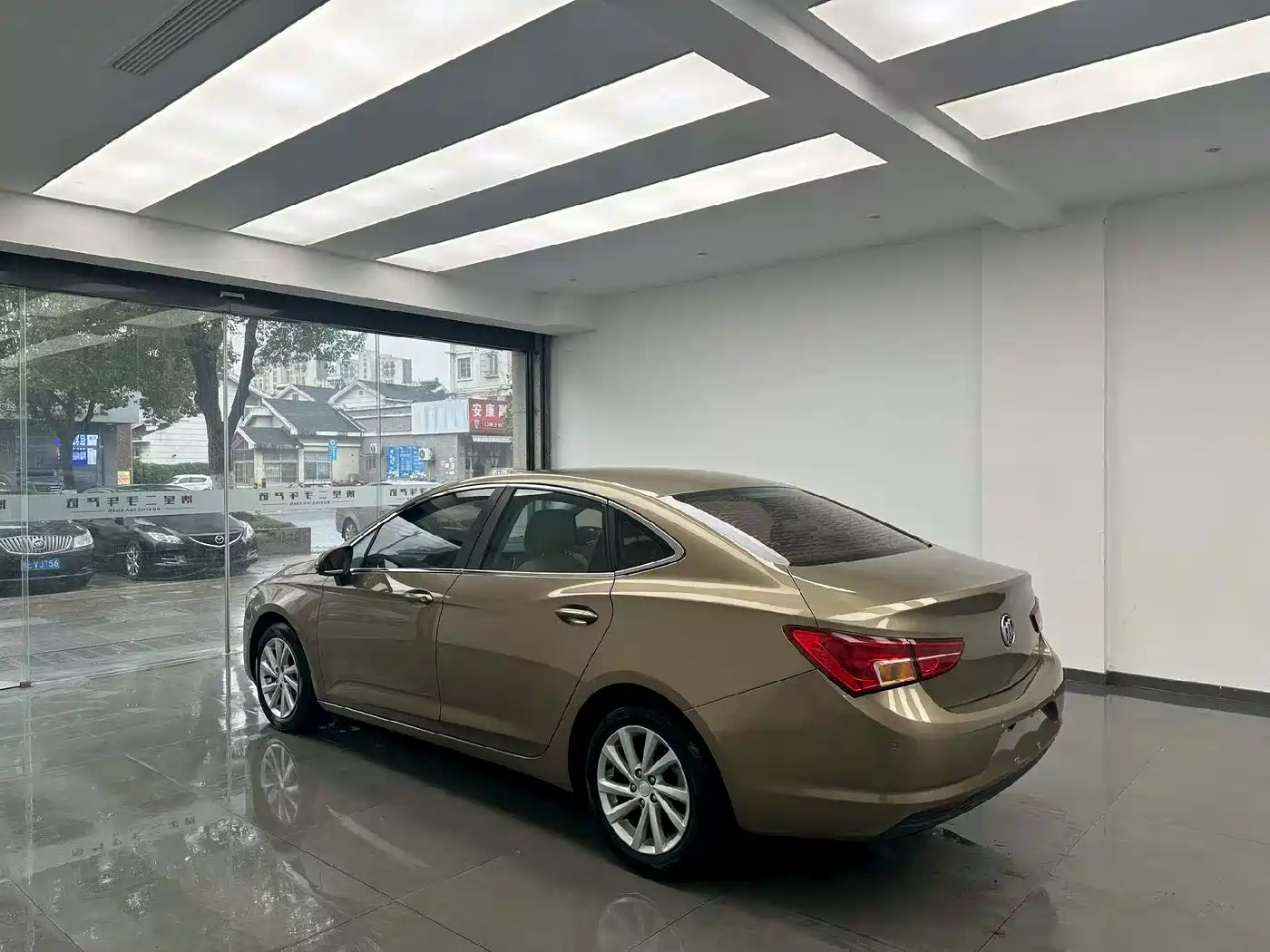 Buick Verano 2015 Sedan 15S Automatic Progressive фото 7