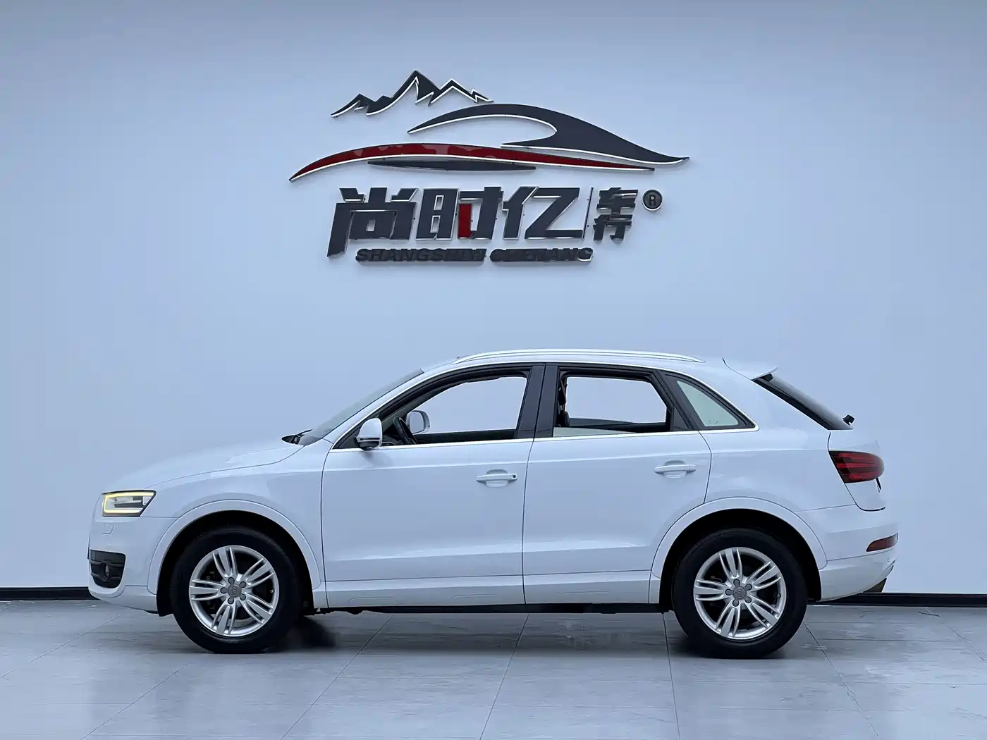 Audi Q3 2013 35 TFSI Comfort фото 3