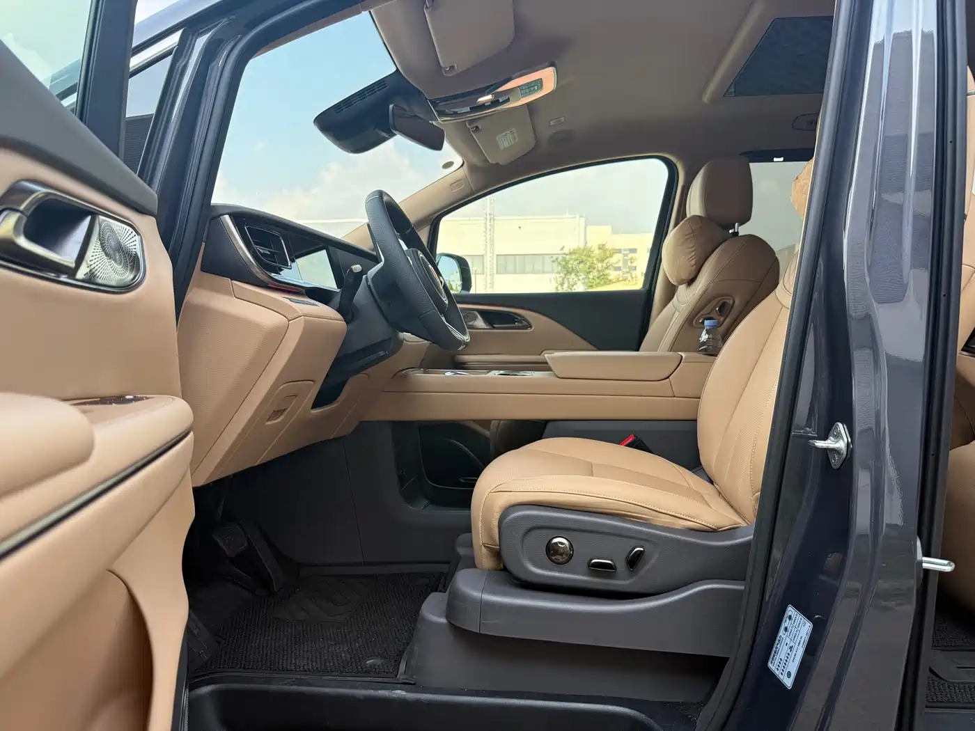 Hongqi HQ9 PHEV 2026