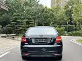Фото 5 - Geely Vision
