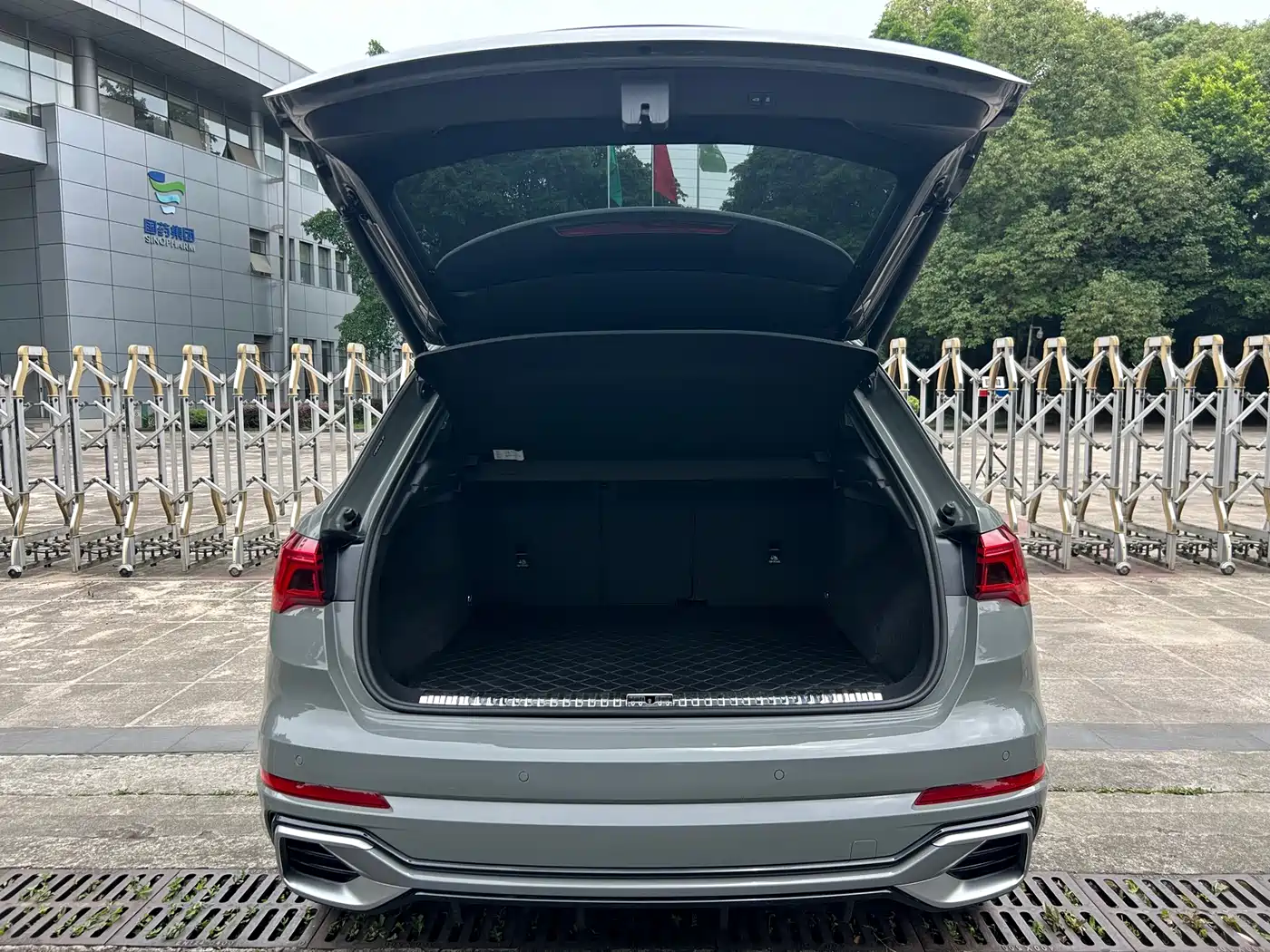 Audi Q3 2024 35 TFSI Fashion Sport фото 14