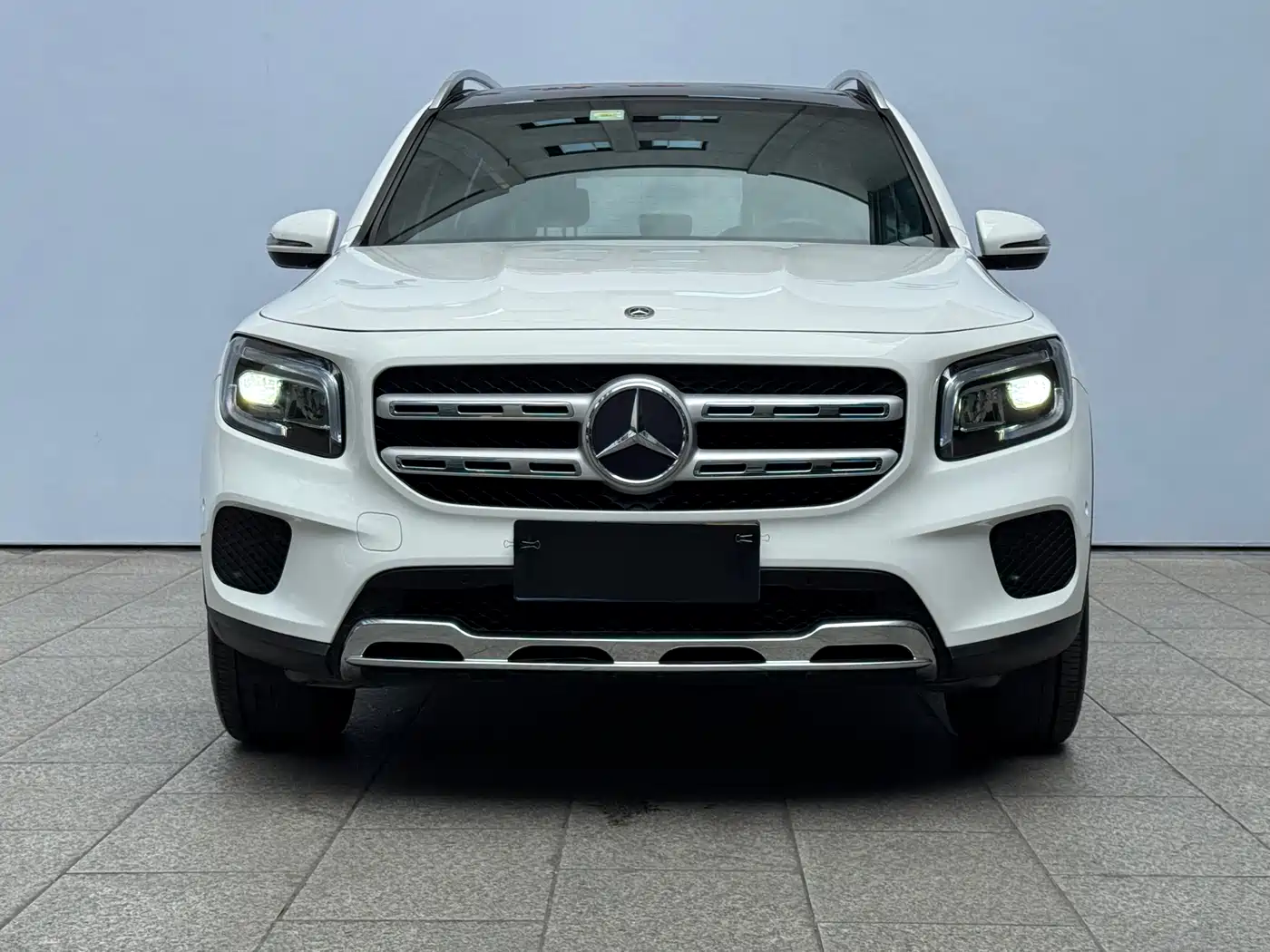 MERCEDES-BENZ GLB