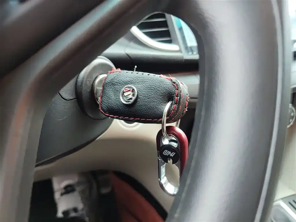 Buick Excelle 2017 15N Manual Elite фото 9