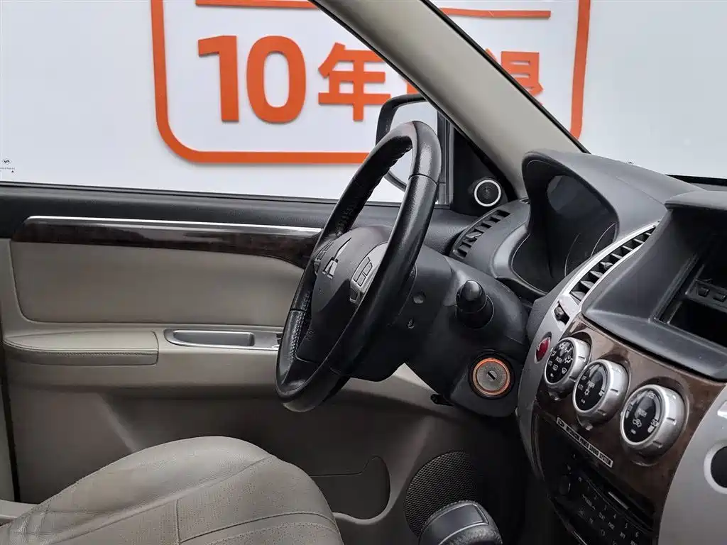 Mitsubishi Pajero Sport 2013 3.0L Automatic 2WD Luxury фото 22