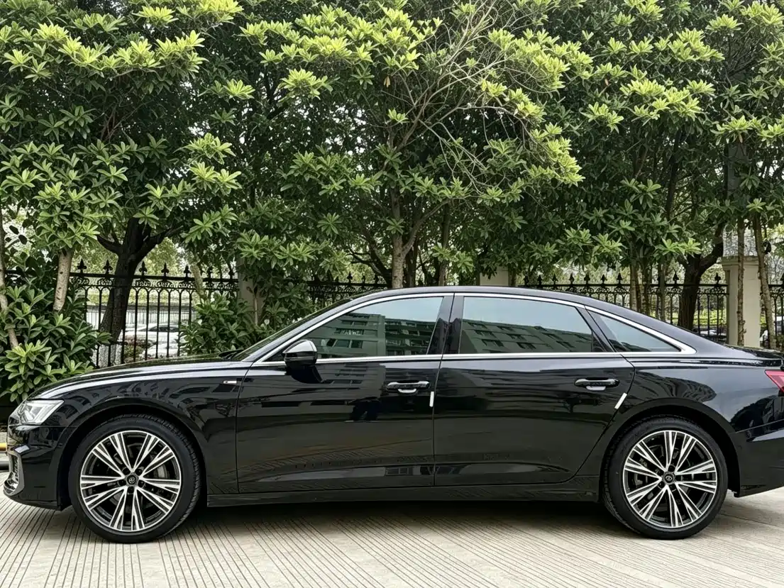 Audi A6L 2022 45 TFSI quattro Premium Elegance фото 14