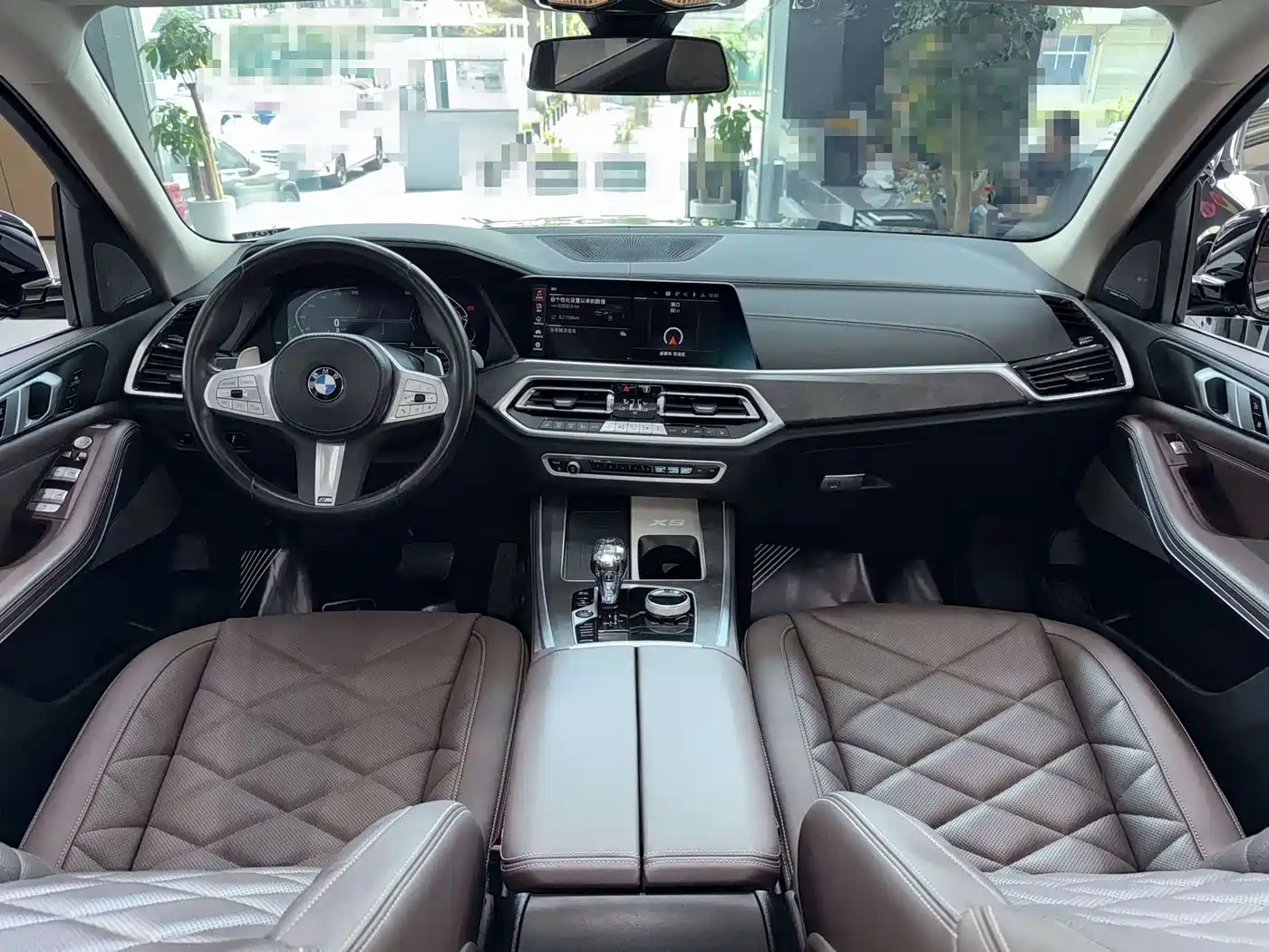 BMW X5 2022 Model xDrive 40Li M Sport Package фото 3