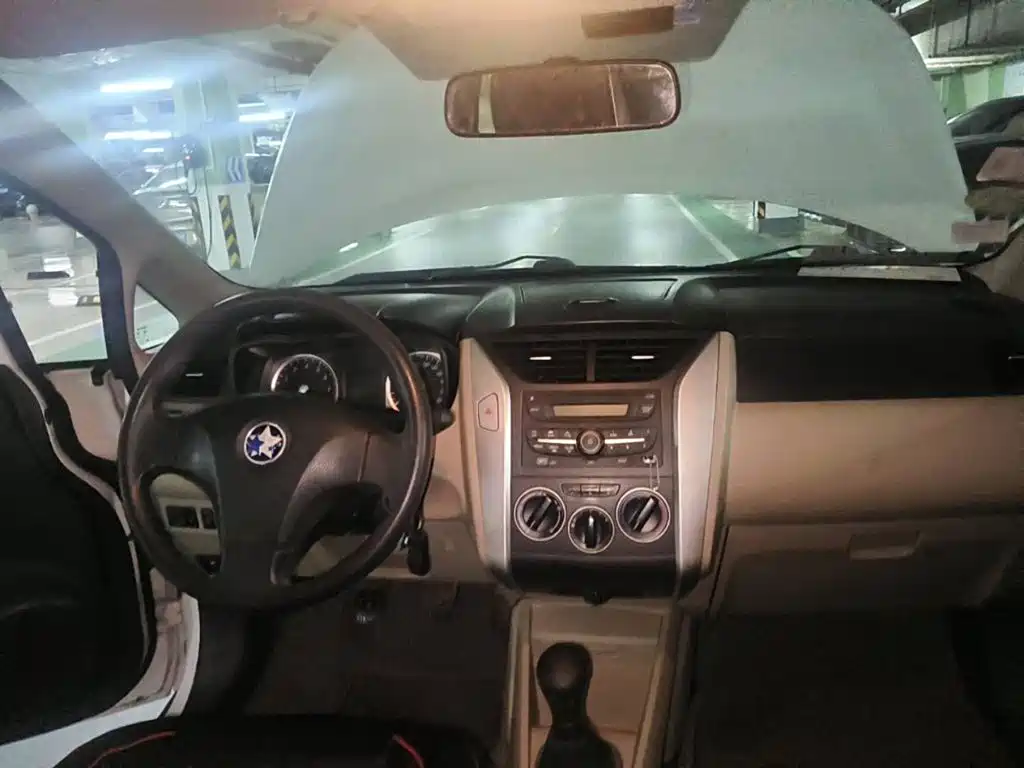 Venucia R50X 2013 2013 1.6L Manual