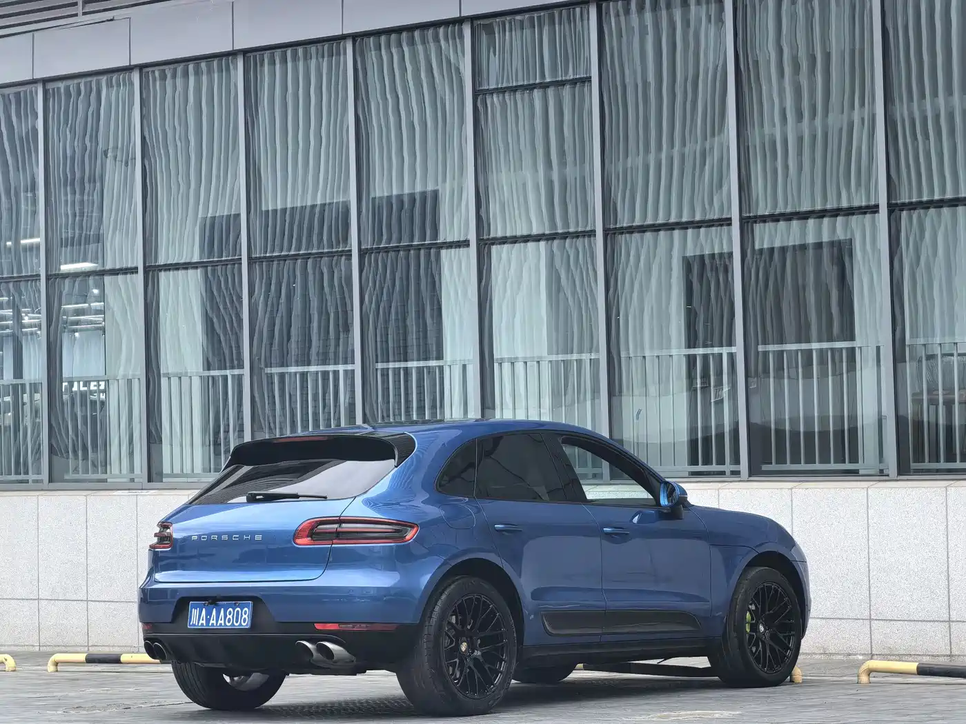 Porsche Macan 2016 Macan 2.0T фото 4