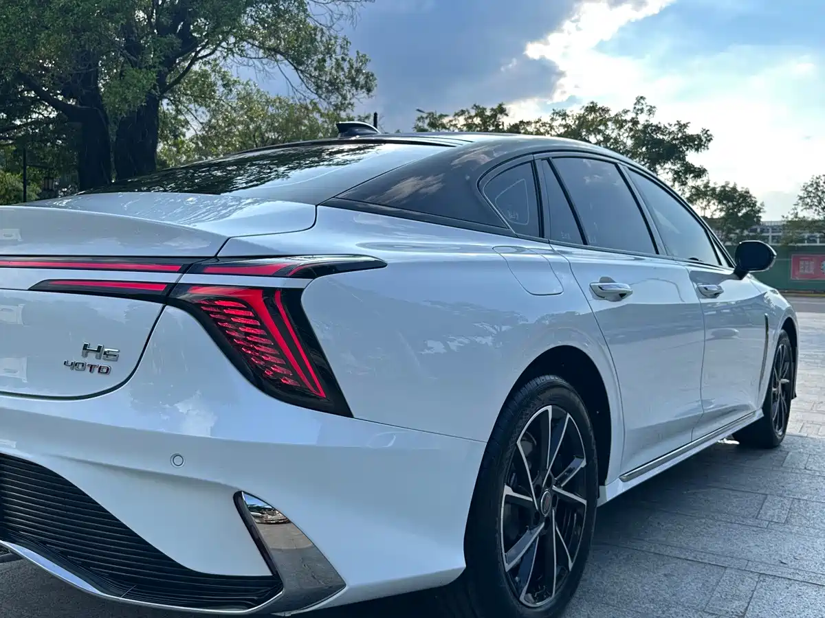 Hongqi H6 2025 2025 Model 2.0T Beauty Edition