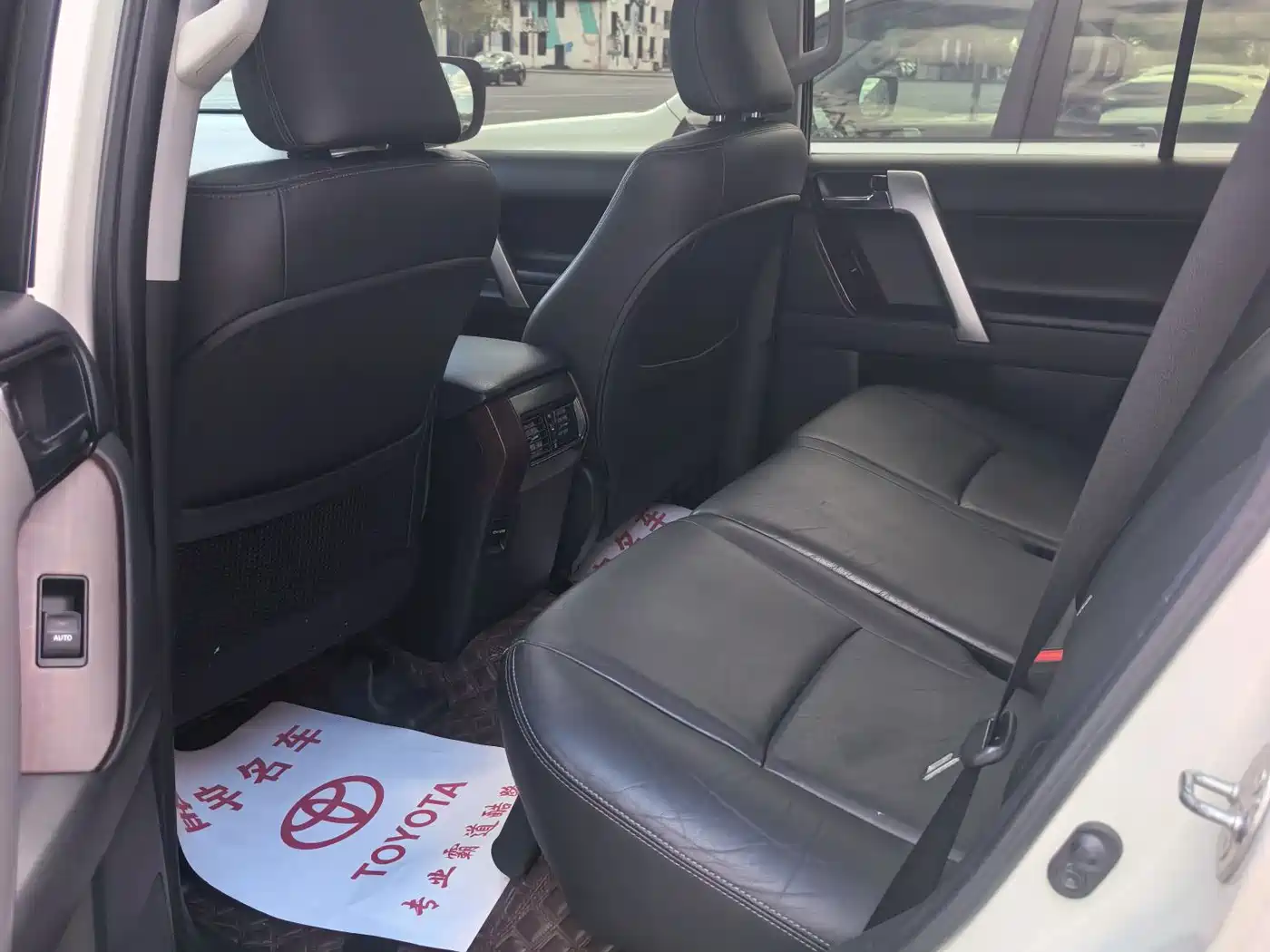 Toyota Prado 2016 3.5L Auto TX-L фото 9