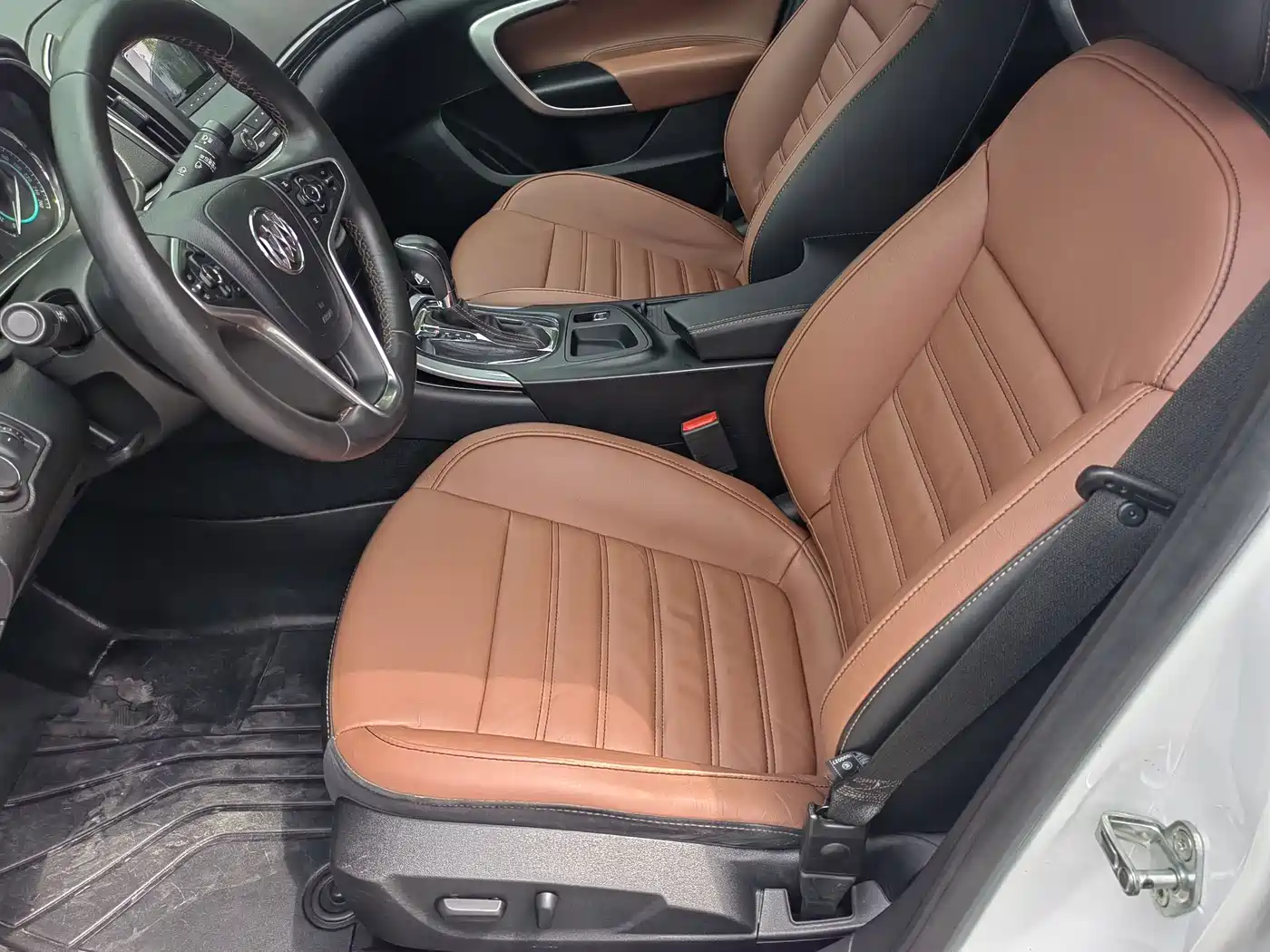 Buick Regal 2015 GS 2.0T Passion Sport Edition фото 6