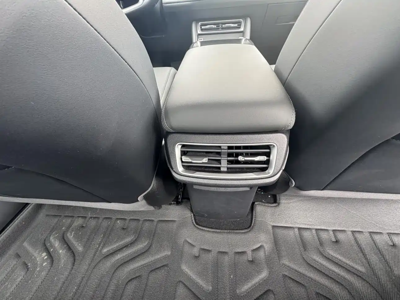 BYD Qin L 2025 EV 545KM Superior фото 6