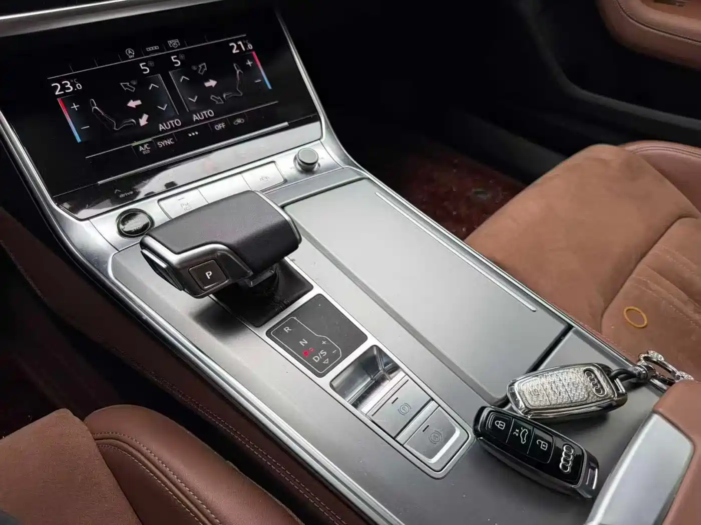 Audi A7L 2024 45TFSI S-line Dream Edition Crystal Package фото 5