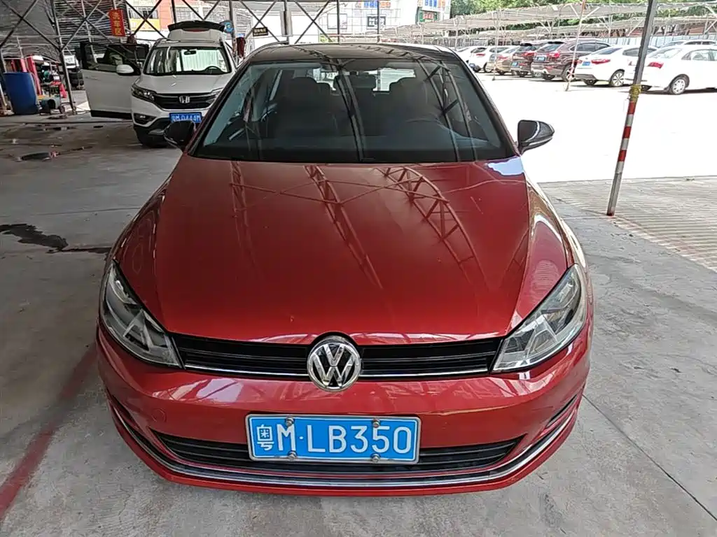 Volkswagen Golf 2017 230TSI Auto Comfort Millionth Anniversary Edition фото 3