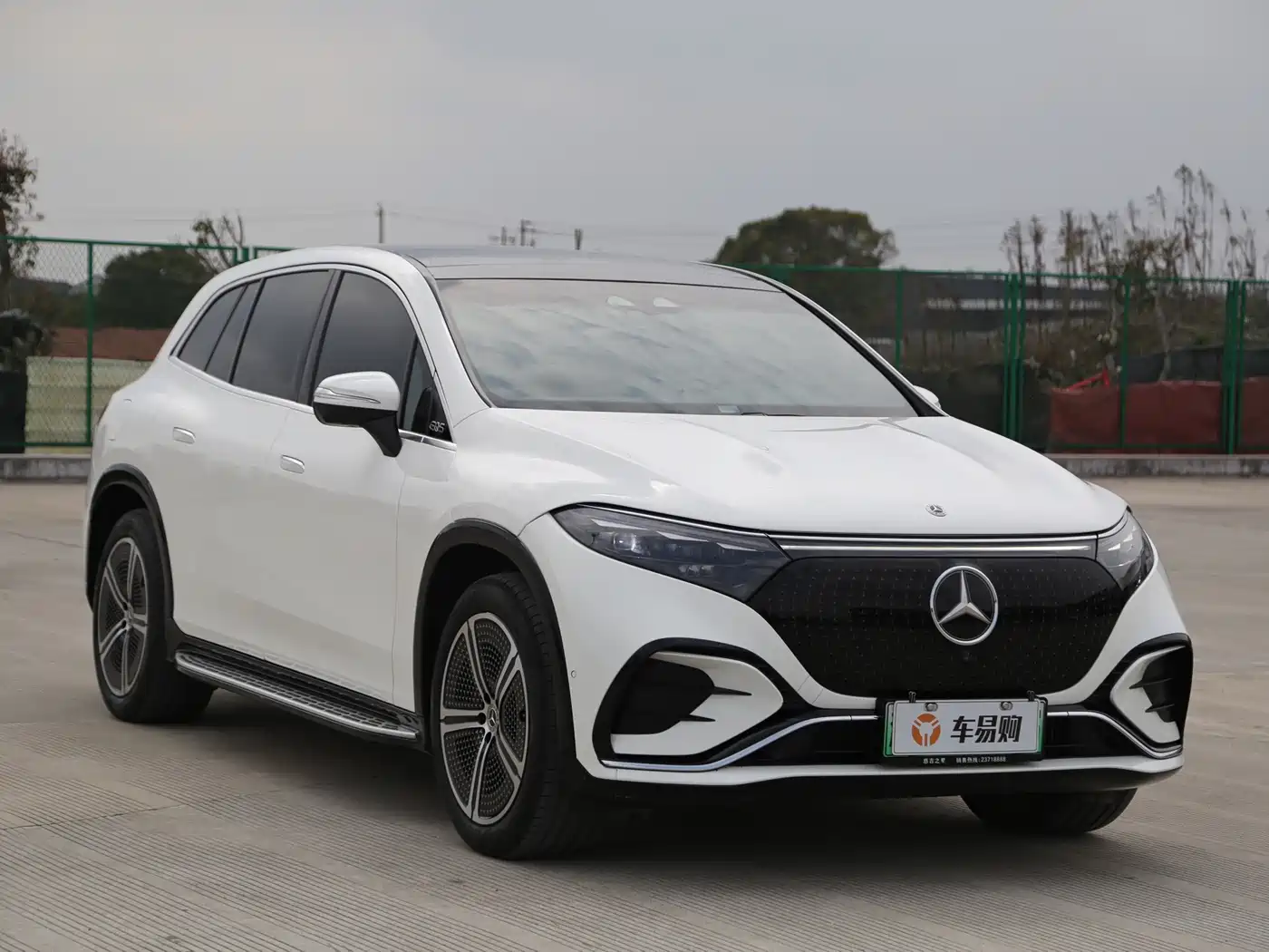 Mercedes-Benz EQS SUV 2023 450+ фото 3